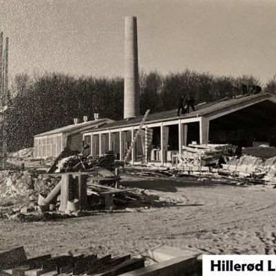 Sjællandske Granatværk under etableringen i 1953. Varmecentralen. (Foto: Ukendt. Brødeskov Lokalhistoriske Arkiv)