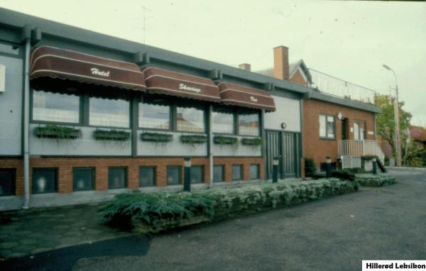 Billede af kroen fra 1991. Foto: Jørgen Rubæk Hansen/Lokalhistoriske Arkiv, Hillerød Bibliotek