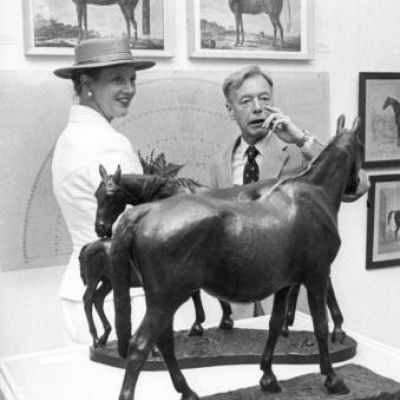 Frederiksborgmuseet. Udstillingsåbning i 1981. Til venstre dronning Margrethe, til højre museumsdirektør Povl Eller.(Fotograf: Anne Sophie Rubæk Hansen).