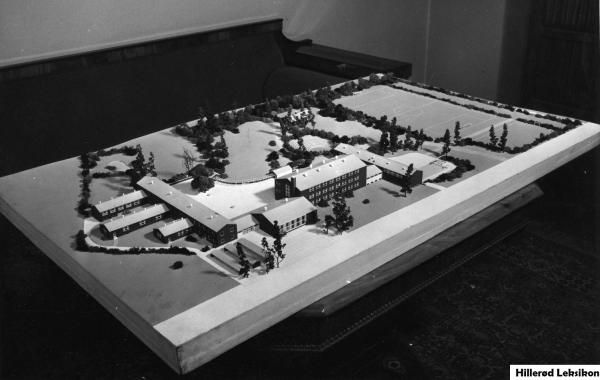 Model af Frederiksborg Byskole 1952 ( Fotograf: Ukendt. Lokalhistorisk Arkiv, Hillerød Bibliotek)