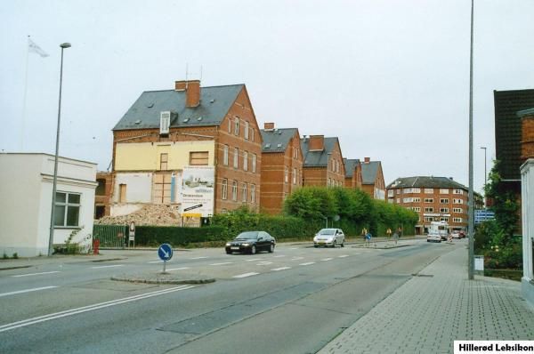 Den tidligere CF-kaserne ses her under ombygning. Foto fra ca. 2005, Lokalhistorisk Arkiv, Hillerød Bibliotek.