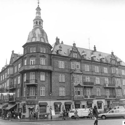 Bankbygningen, Torvet 8, 1979. Ukendt fotograf. Hillerød Postens pressearkiv. Lokalhistorisk Arkiv, Hillerød Bibliotek.