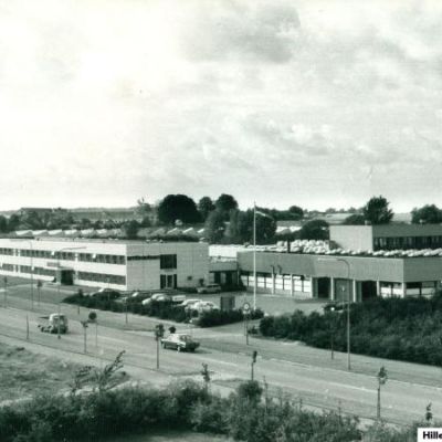 Frederiksborg Amts Avis’ bladhus, mens det lå på Milnersvej 44. (Foto: Jørgen Rubæk Hansen, 1974. Lokalhistorisk Arkiv, Hillerød Bibliotek)